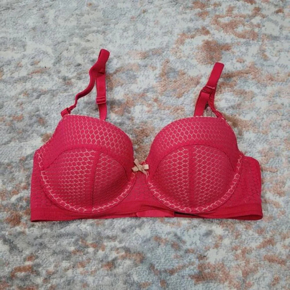 Elle Macpherson Intimates Red Lace Bra with Moulded Cups - Size 34D - Picture 2 of 6